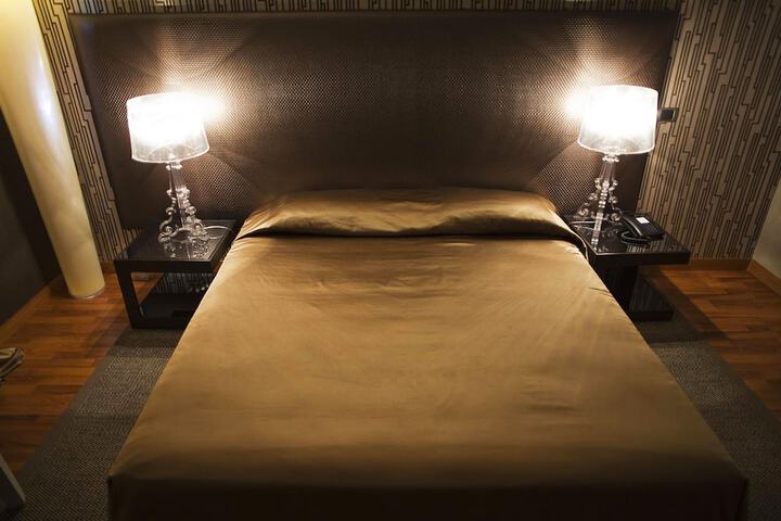 Room 10 of 44
