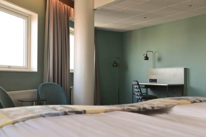 Room 46 of 119