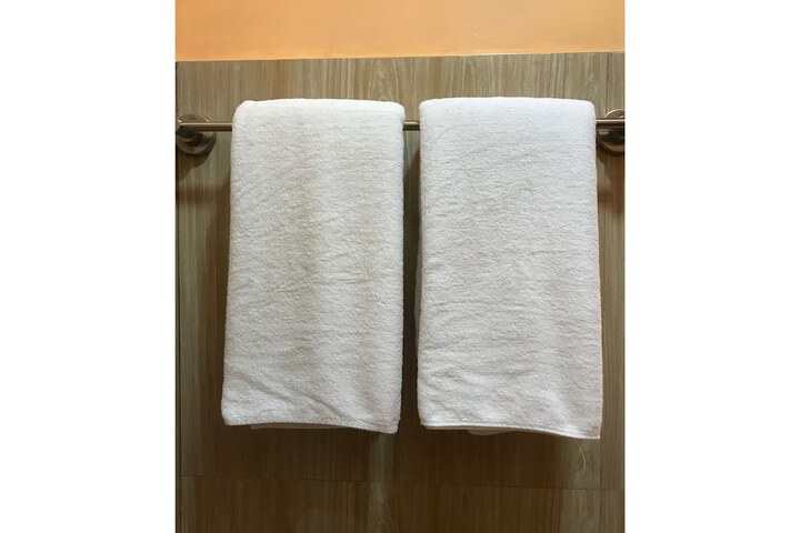 Room 32 of 42