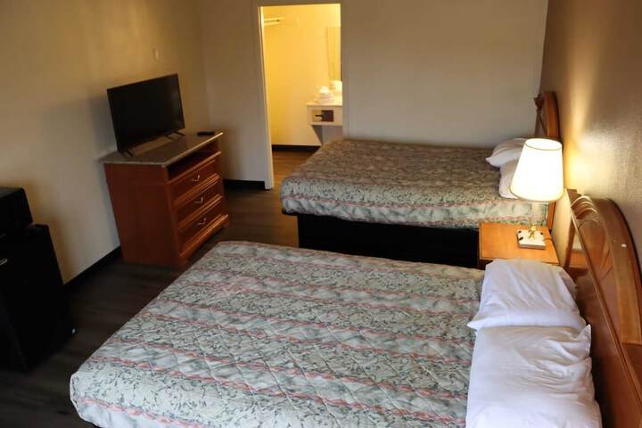 Room 17 of 43