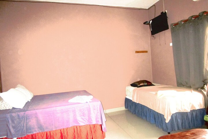 Room 3 of 31