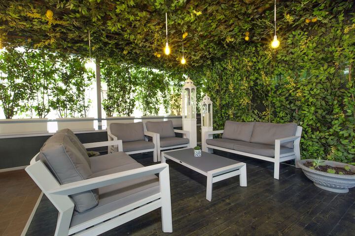 Terrace/Patio 61 of 64