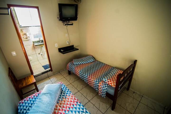 Room 4 of 35