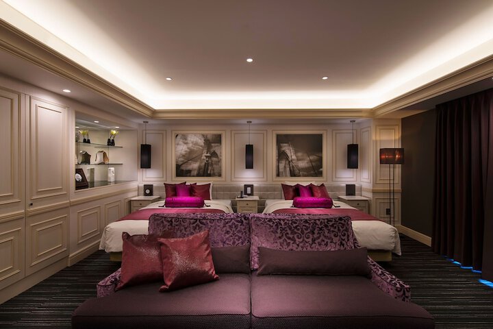Room 7 of 59