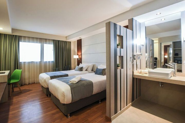 Room 12 of 19