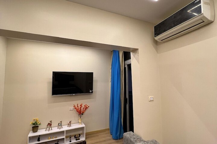 Room 55 of 196