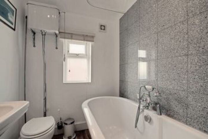 Room 2 of 25