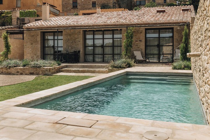 Pool 89 of 131