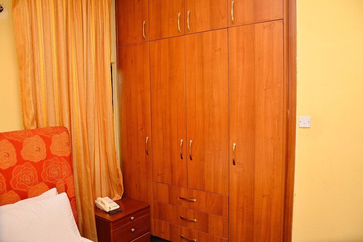 Room 41 of 94