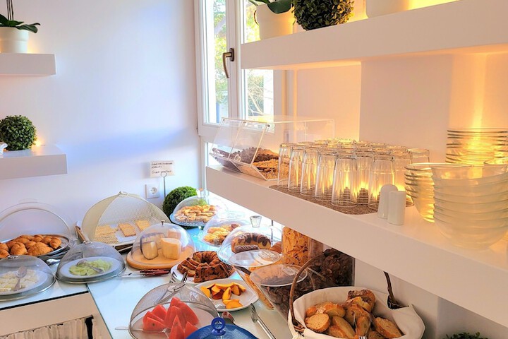 Breakfast/Coffee Service 142 of 148
