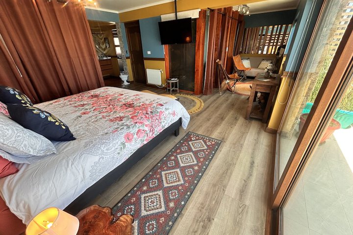 Room 5 of 180