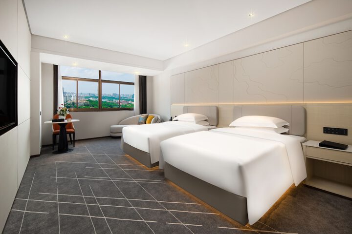 Room 9 of 20