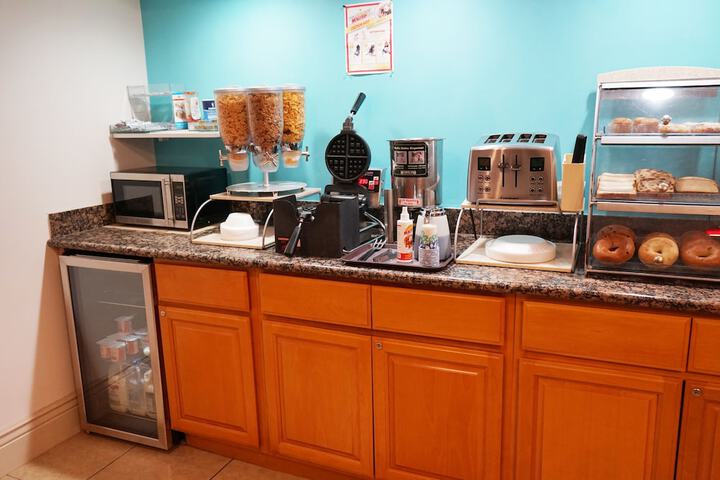 Breakfast buffet