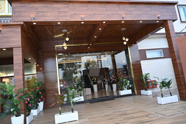 Hotel 3 of 123