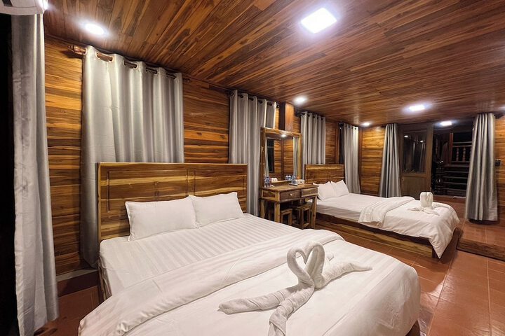 Room 13 of 26
