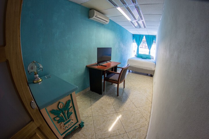 Room 22 of 47