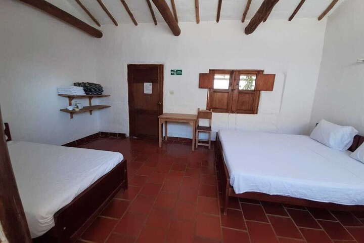 Room 3 of 8