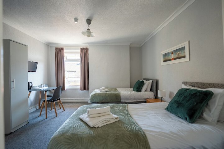 Room 15 of 31