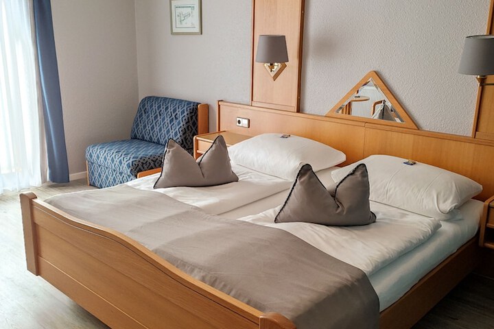 Room 8 of 67