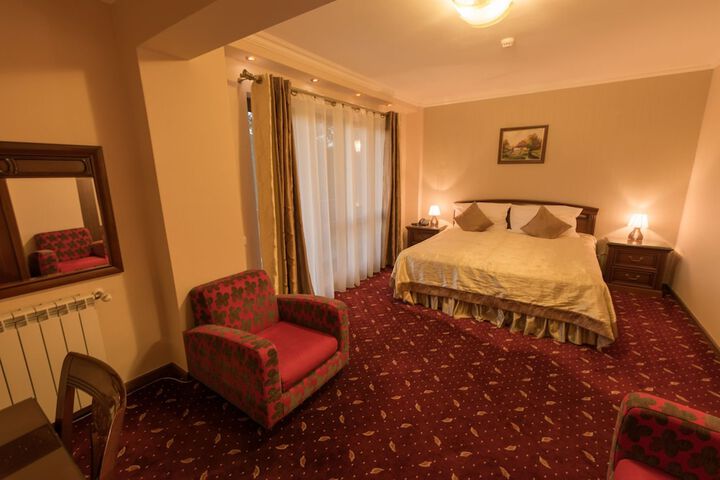 Room 9 of 73