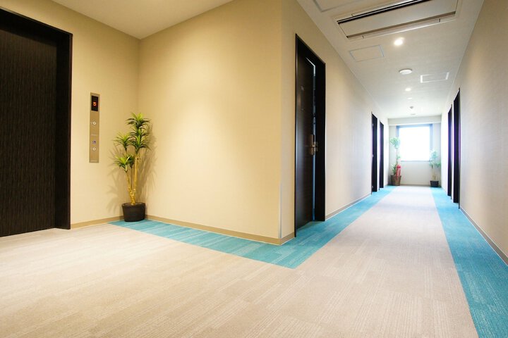 Ballroom/Hall 21 of 25