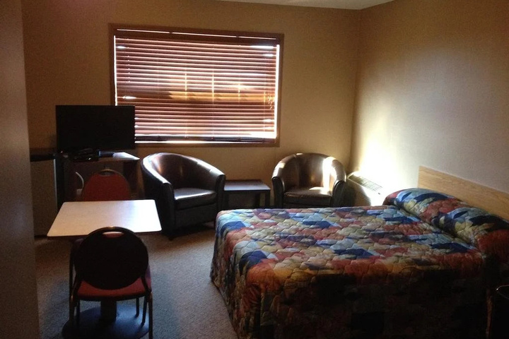 Room 2 of 12