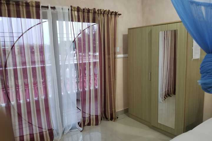 Room 18 of 71