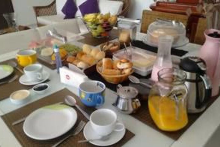 Breakfast/Coffee Service 6 of 40