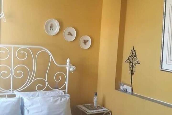 Room 5 of 91