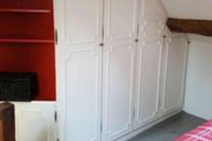 Room 7 of 18