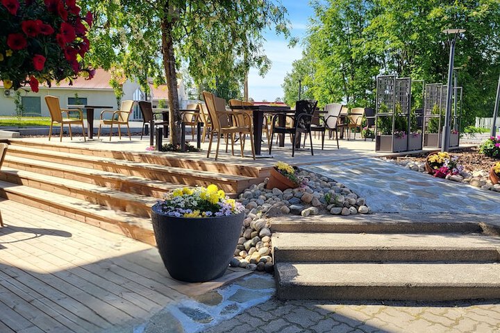 Terrace/Patio 33 of 34