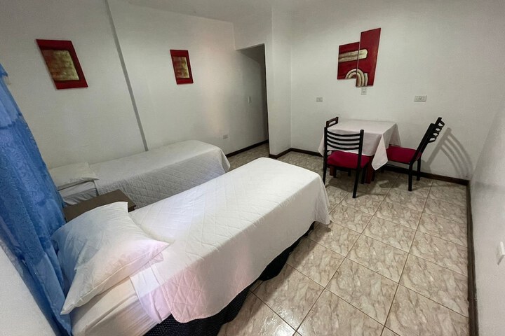 Room 5 of 18