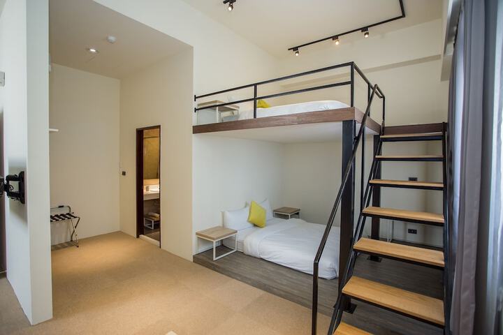 Room 100 of 177