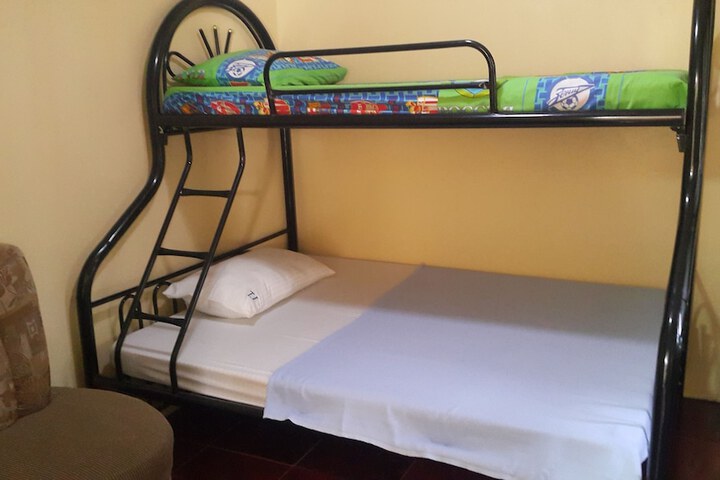 Room 28 of 52