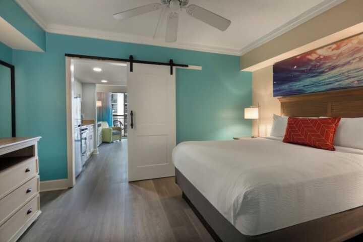 Room 19 of 106