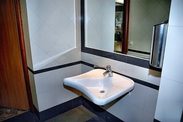 Clean Restrooms