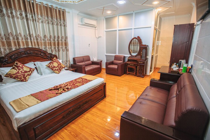 Room 15 of 25