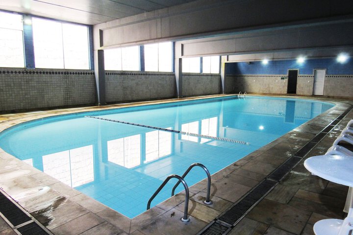 Pool 18 of 60