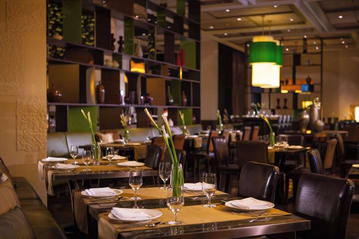 Dining 47 of 78