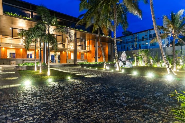 Hotel 94 of 99