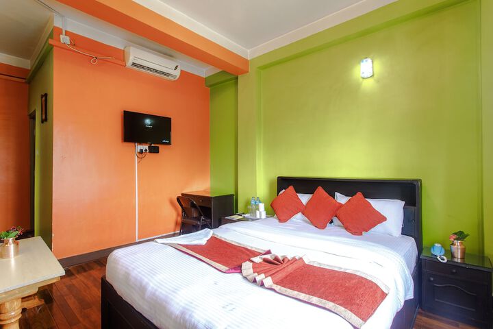 Room 15 of 161