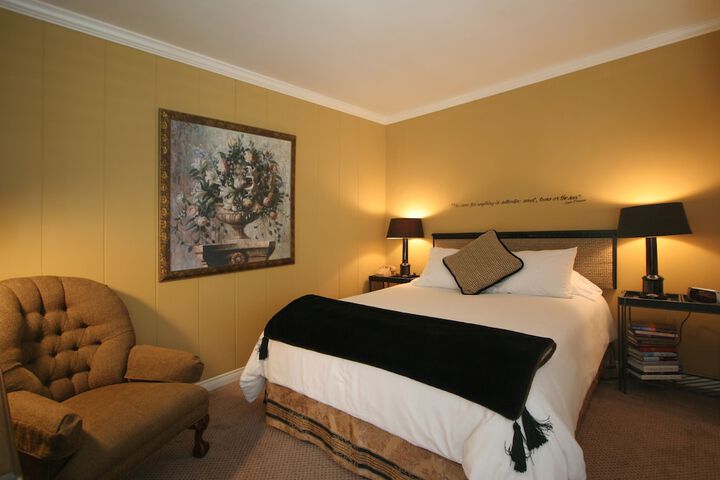 Room 3 of 70