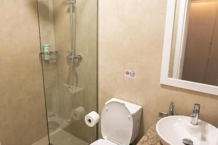 Room 51 of 58