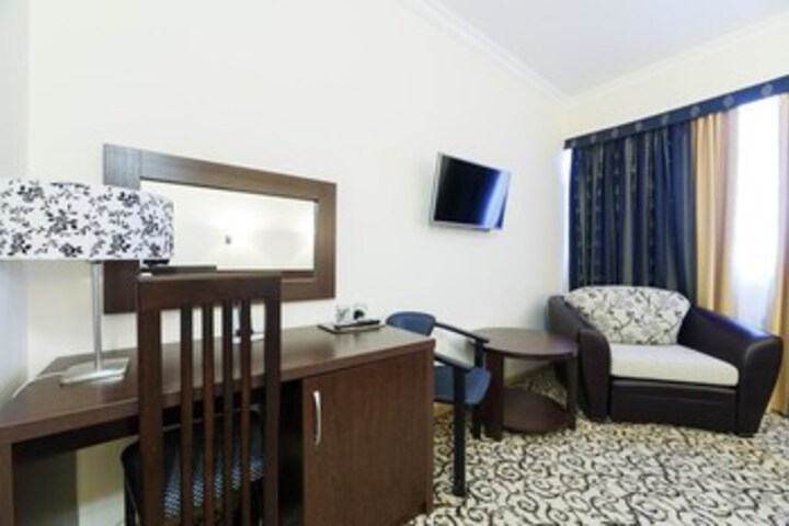 Room 21 of 48