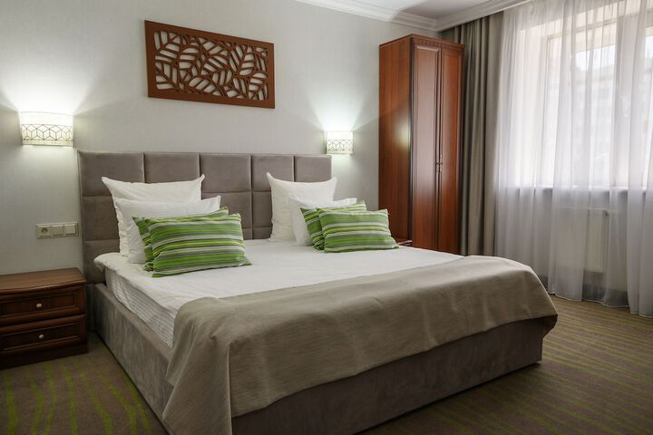 Room 14 of 113