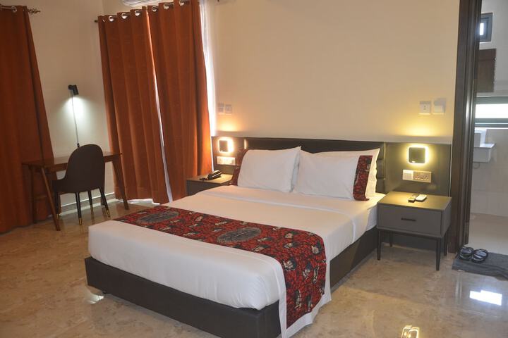 Room 19 of 31
