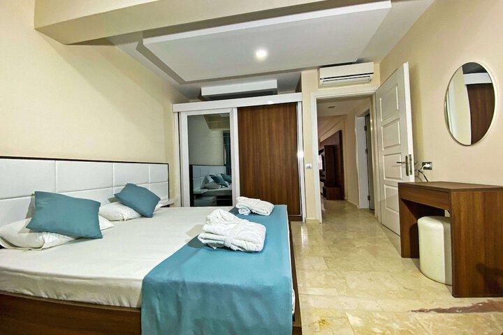 Room 50 of 56