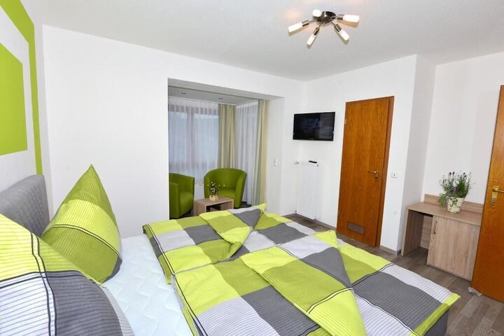 Room 8 of 45