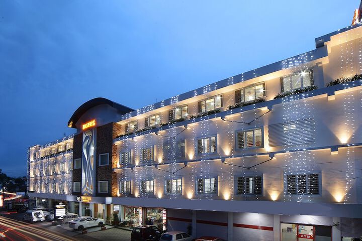 Kgees- HillTown Hotel