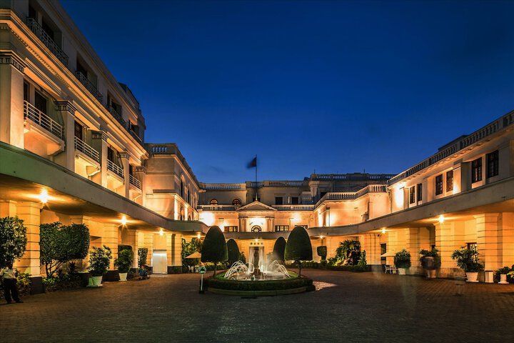 Hotel Exterior 80 of 90